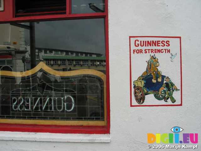 19050 Guinness for strength wall painting